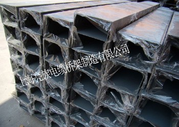 如何提高生產(chǎn)防火槽式電纜橋架自動(dòng)化強(qiáng)度？